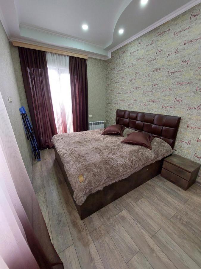 Avto'S Apartment In The Centre Of Kutaisi Exterior photo