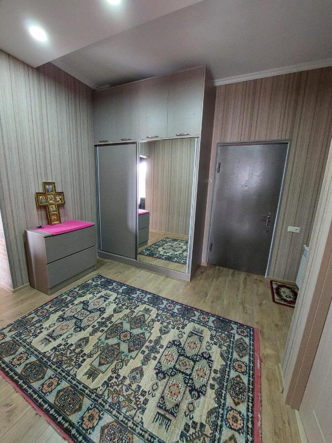 Avto'S Apartment In The Centre Of Kutaisi Exterior photo